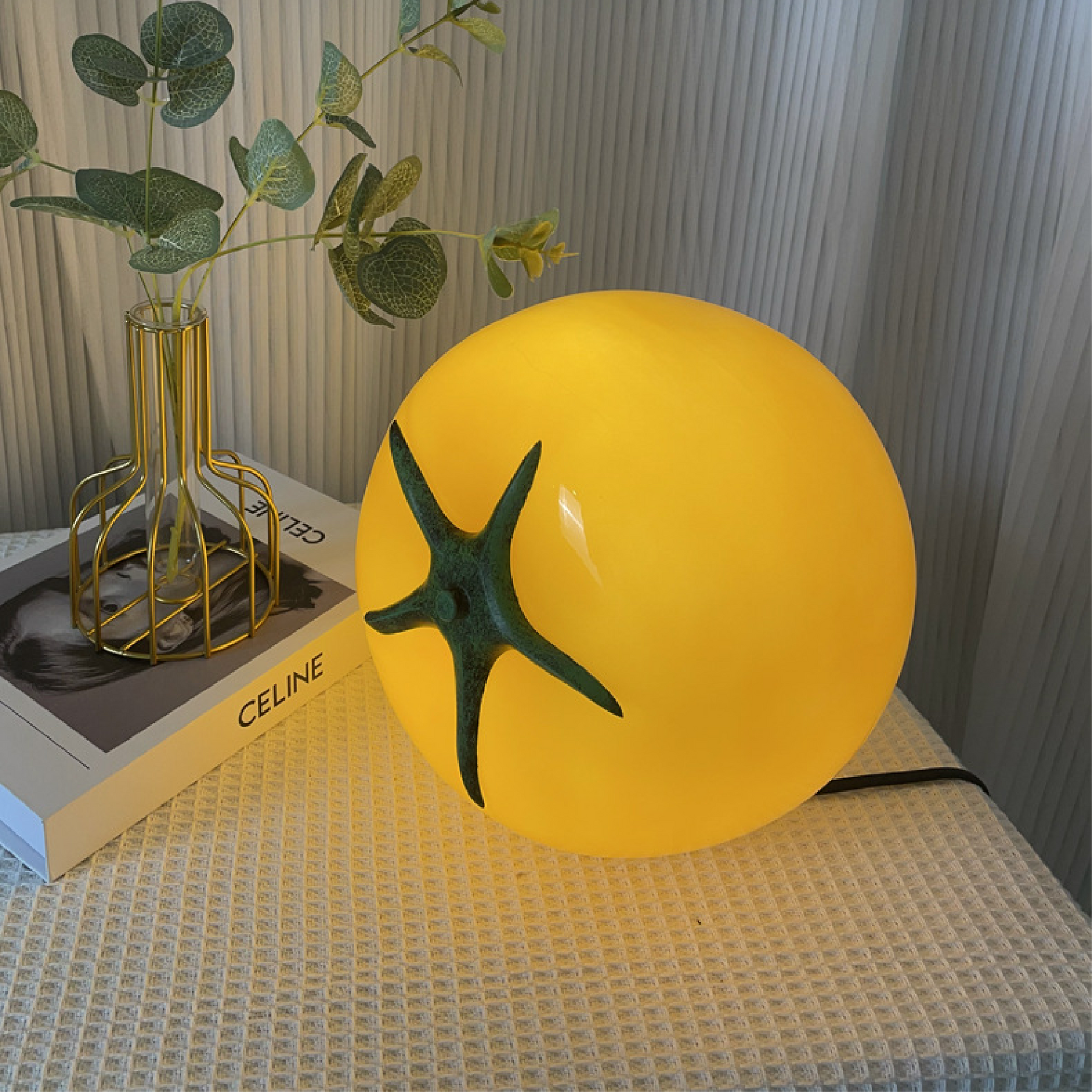 Tomato-Shaped Table Lamp