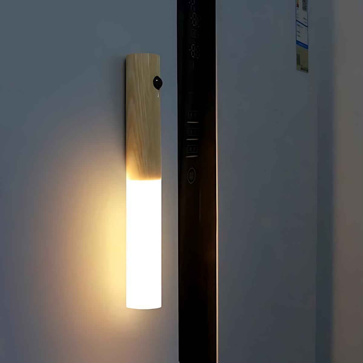 GlowLuxe | Decorative Wall Light – Rechargeable Design for Modern Homes