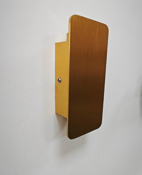 LumiEdge | LED Wall Light – Minimalist Energy-Saving Design
