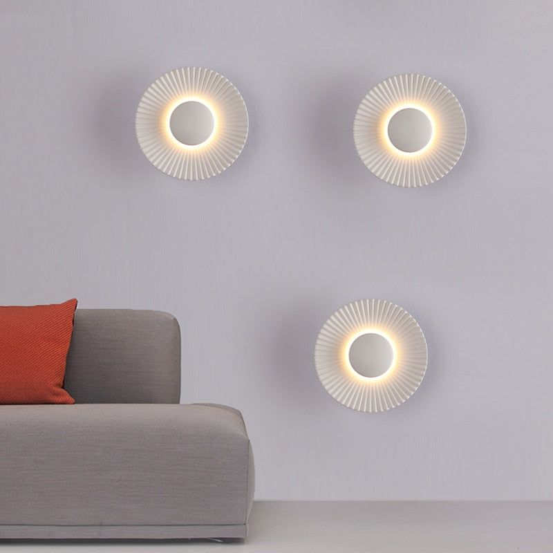 Hasna SunRay Wall Lamp | Modern Metallic Sun Design