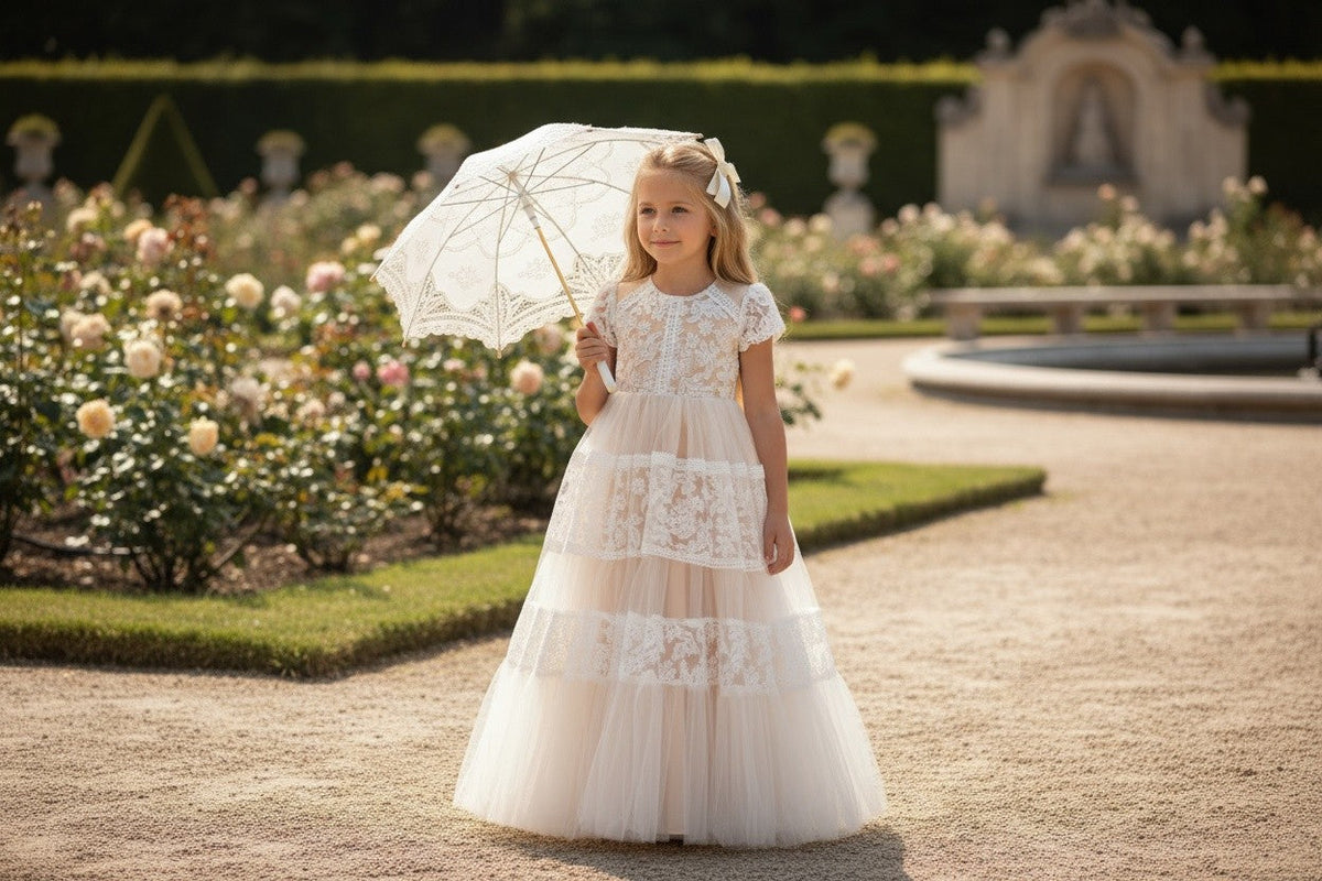 THE AMELIA VINTAGE LACE PARASOL