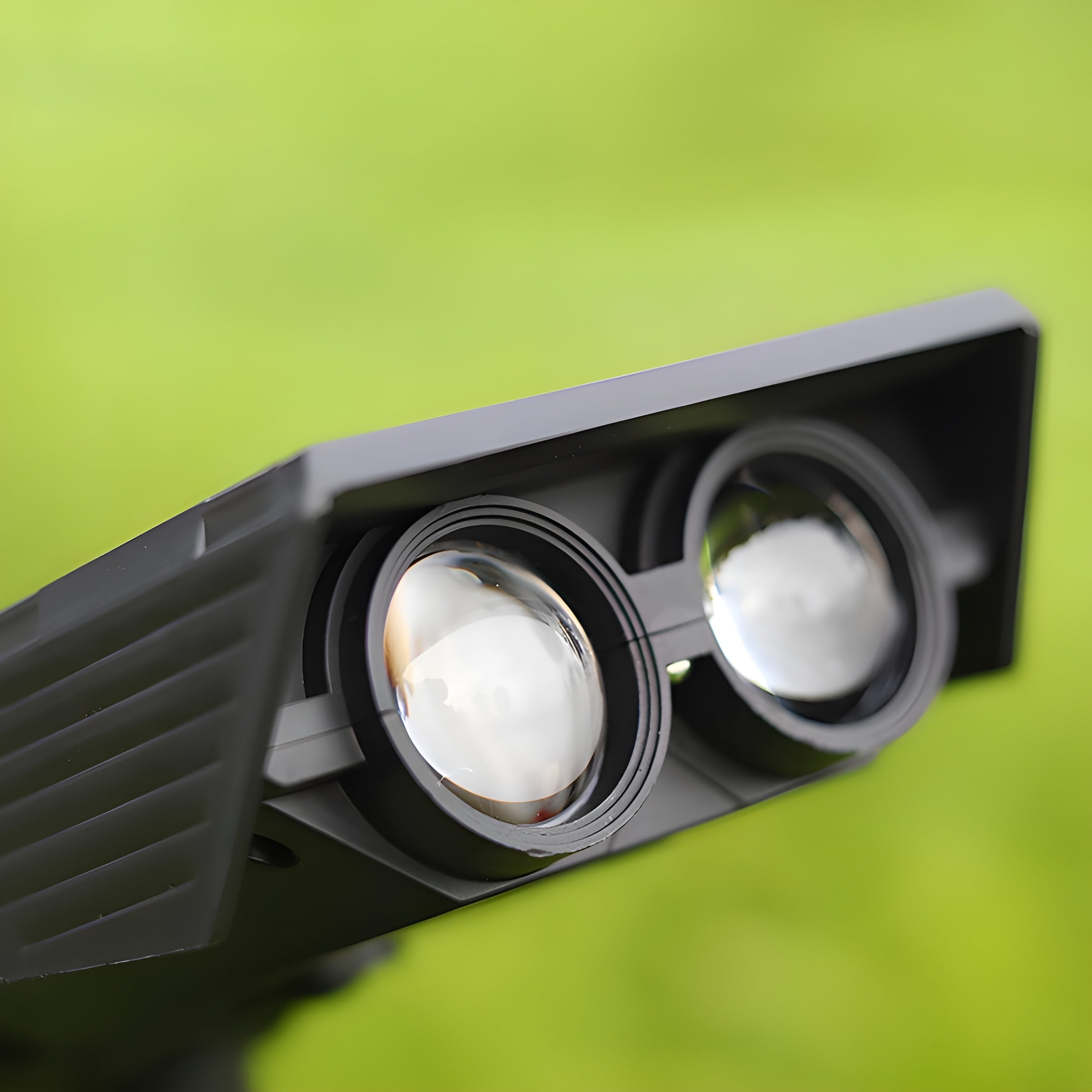 Solar Outdoor Spot Light Adjustable Head Garden Light